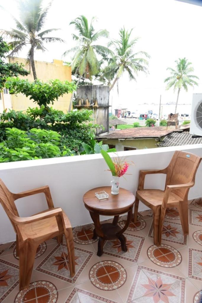 Turtle Bay Hotel Hikkaduwa Buitenkant foto